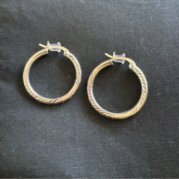New Elegant Sterling Silver 925 Hoop Earrings - Picture 2 of 4
